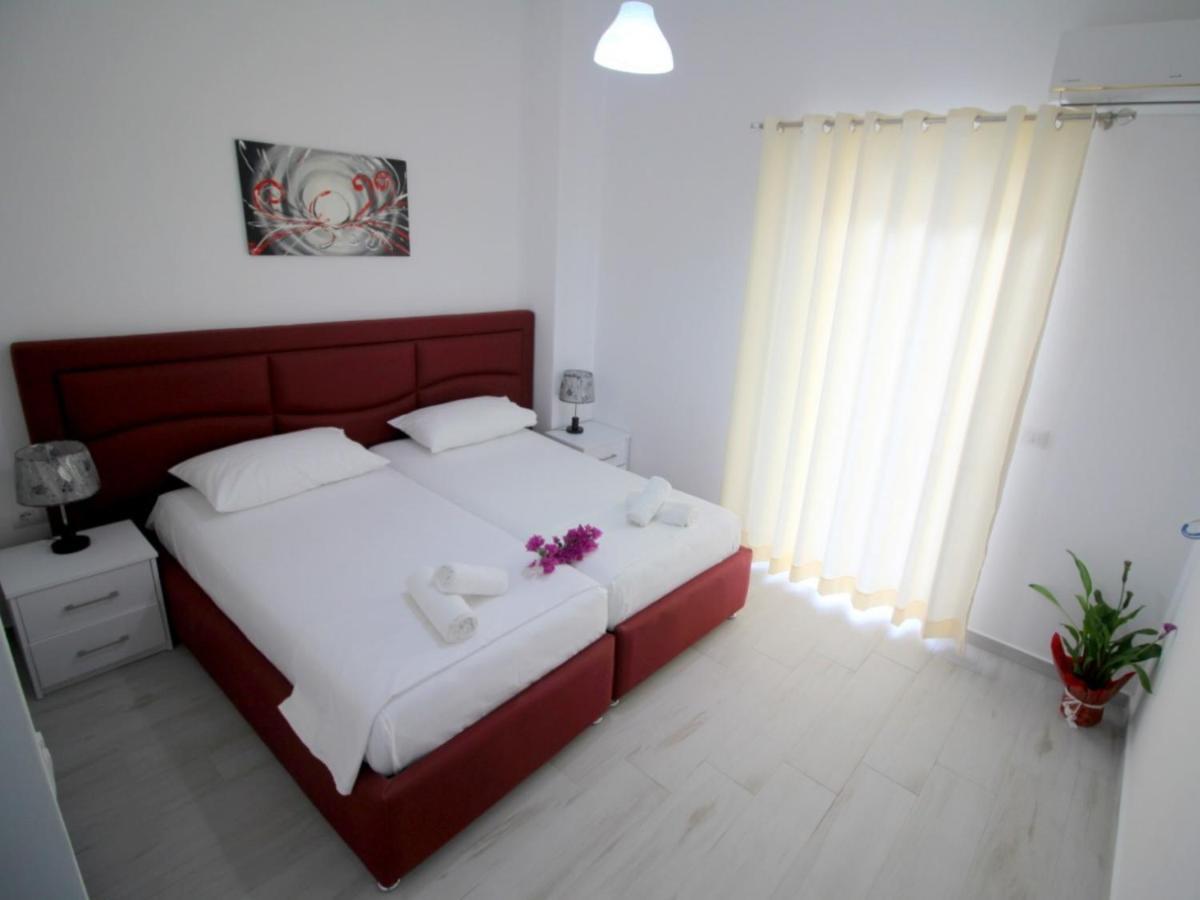 Gusto Di Casa Hotel Sarandë Esterno foto