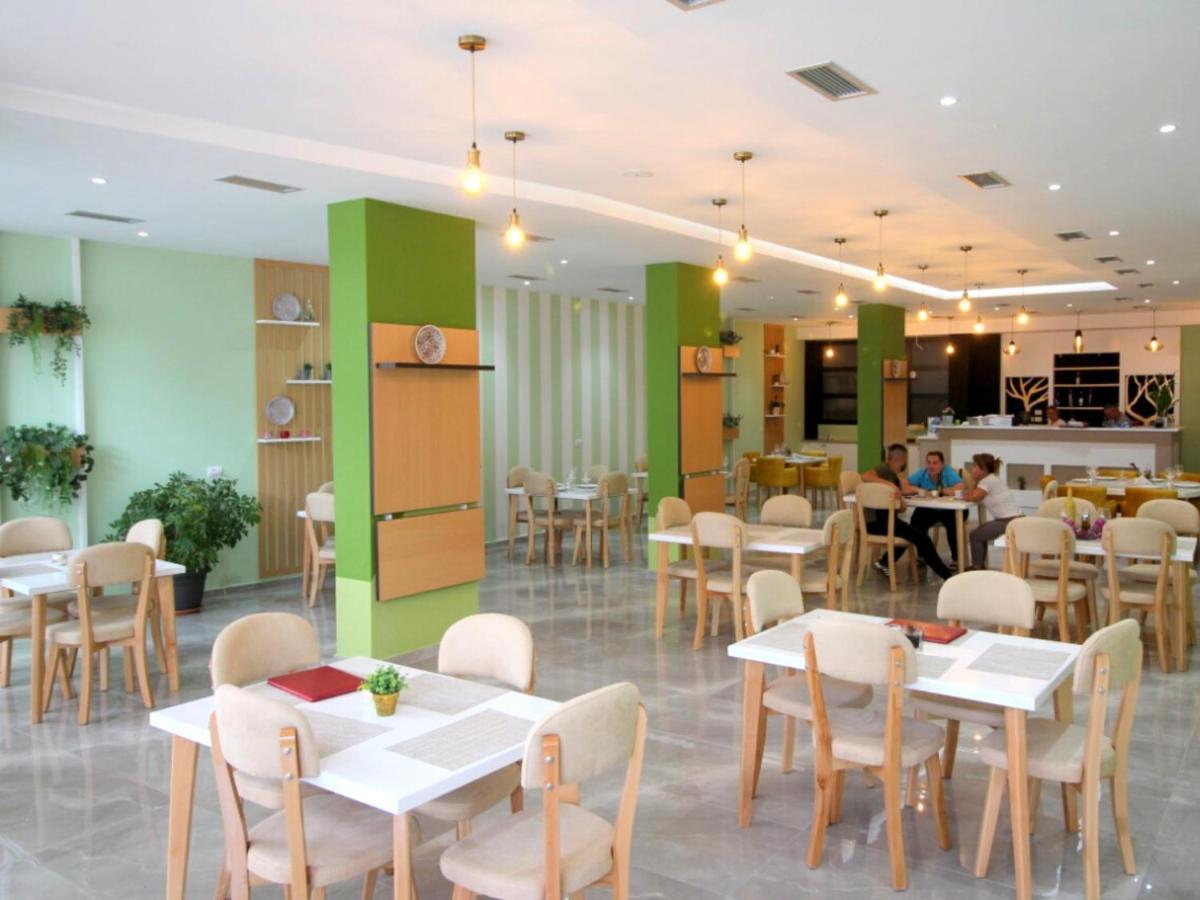 Gusto Di Casa Hotel Sarandë Esterno foto