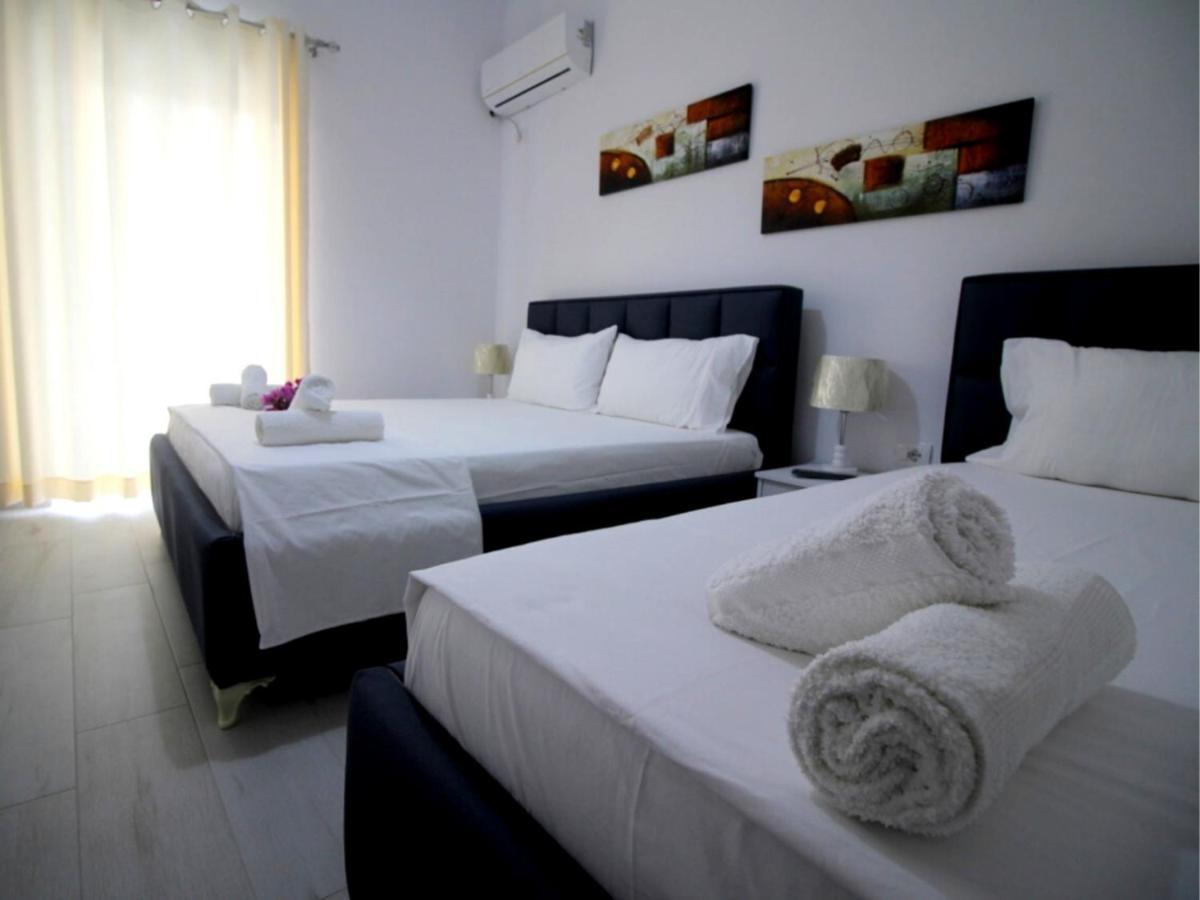 Gusto Di Casa Hotel Sarandë Esterno foto