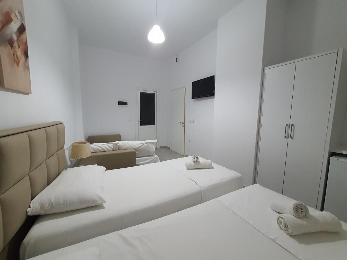 Gusto Di Casa Hotel Sarandë Esterno foto
