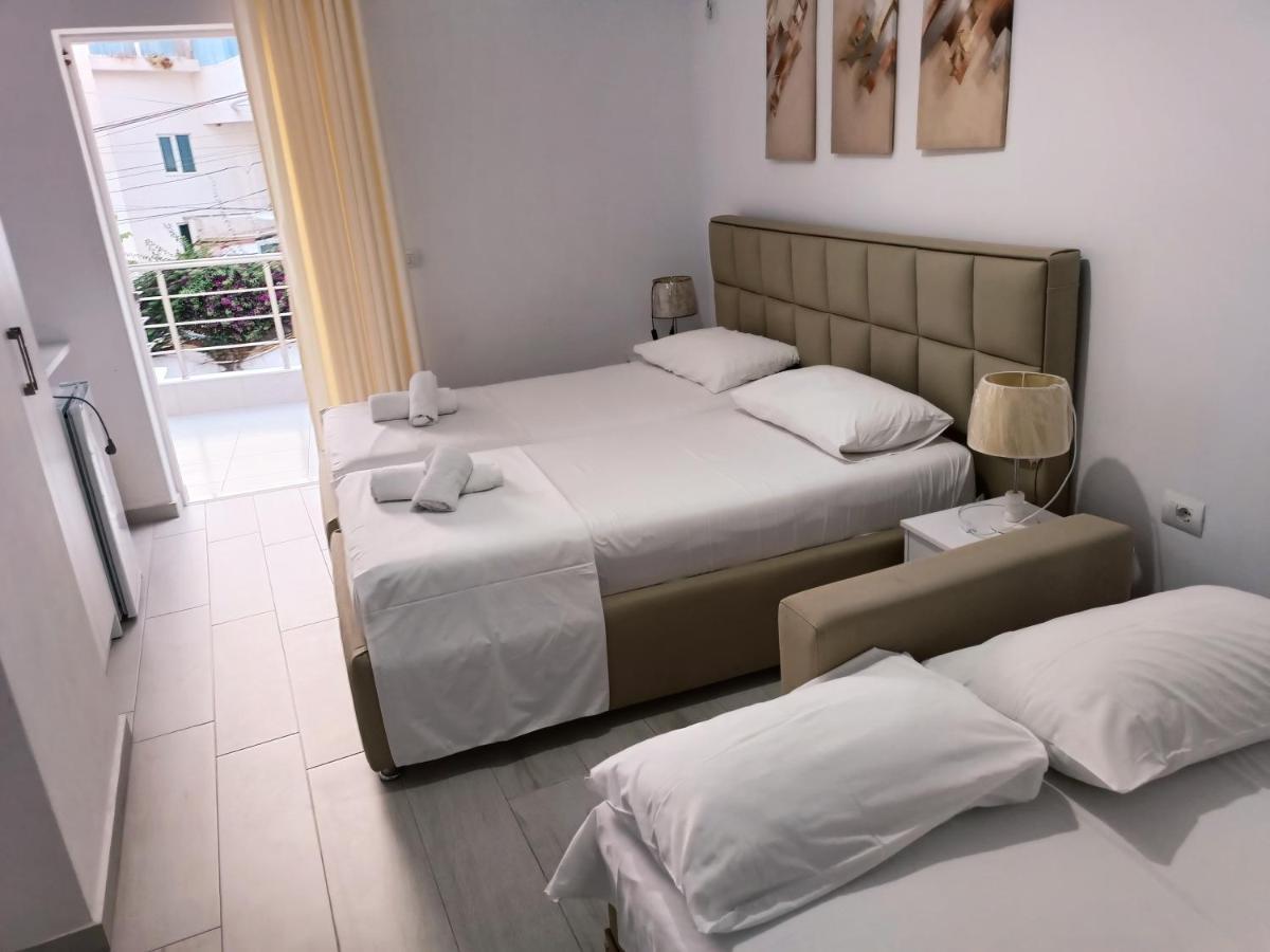 Gusto Di Casa Hotel Sarandë Esterno foto